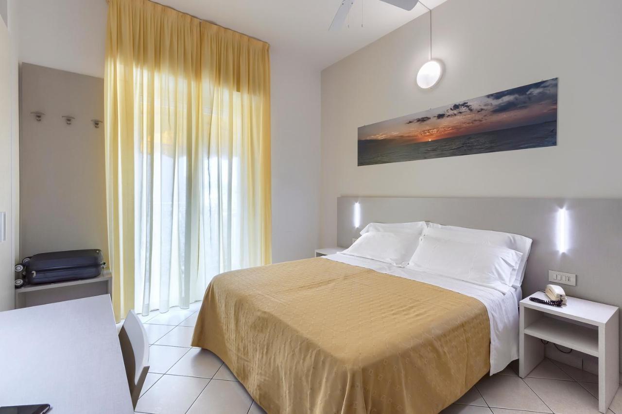Savoia Hotel Misano Adriatico Kültér fotó