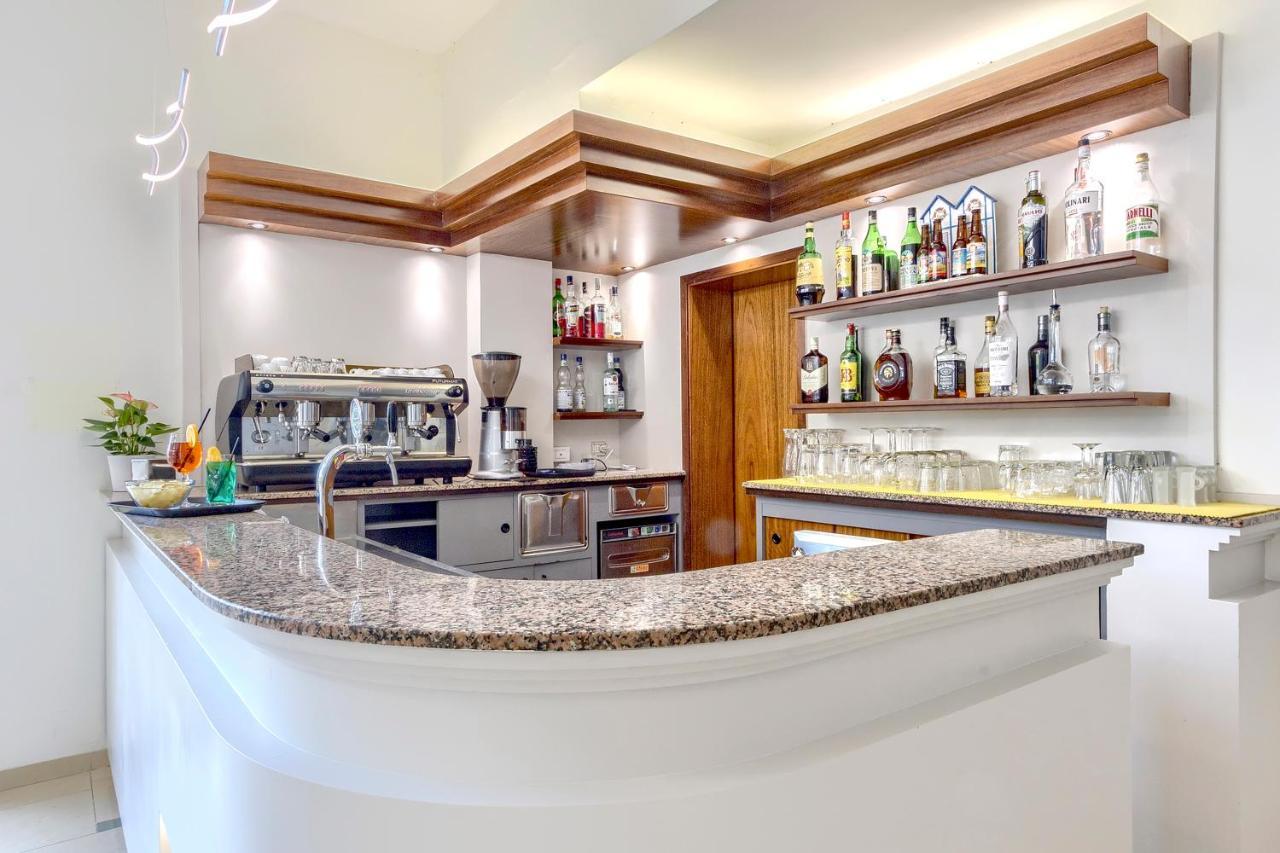 Savoia Hotel Misano Adriatico Kültér fotó