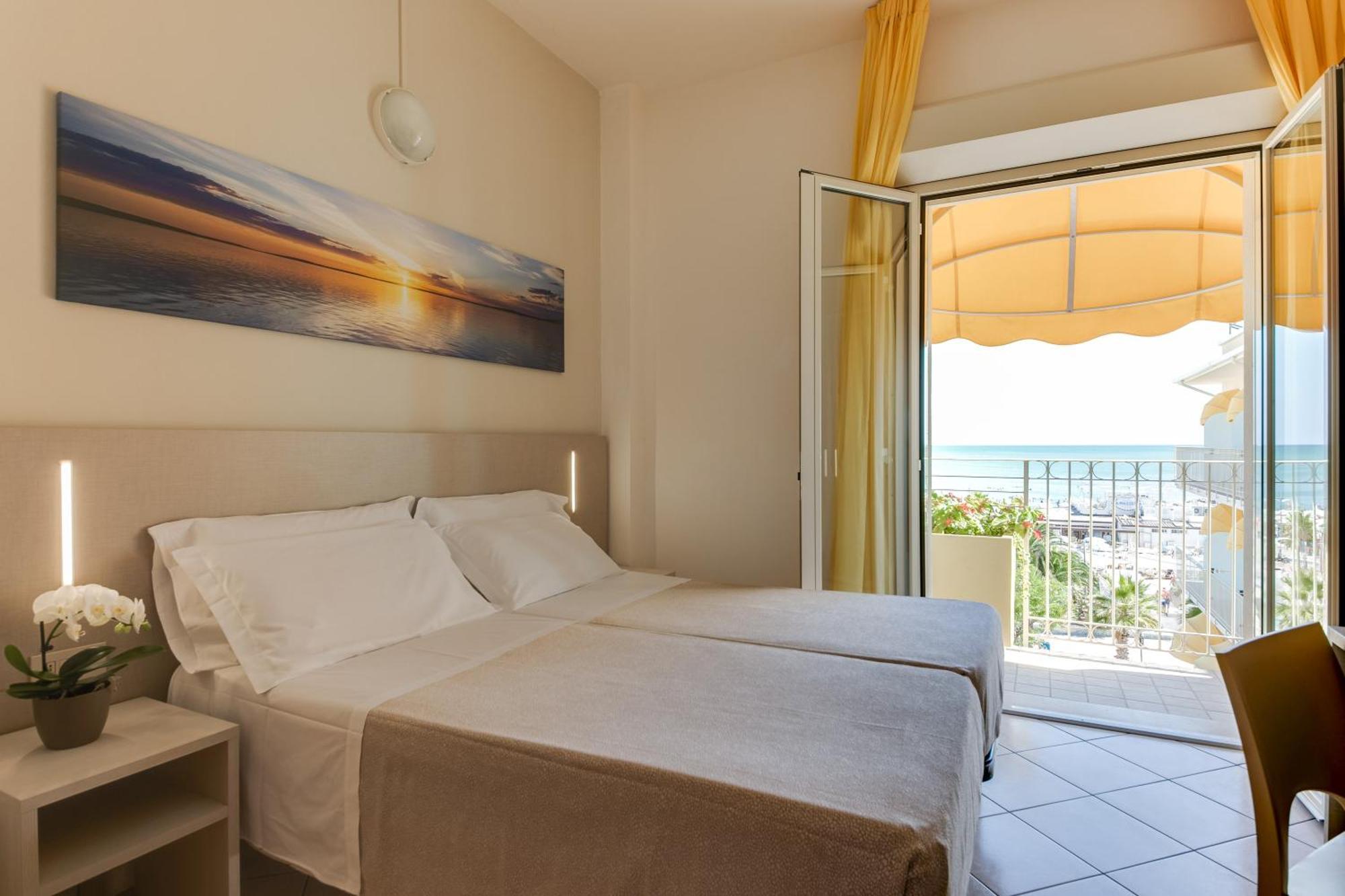 Savoia Hotel Misano Adriatico Kültér fotó